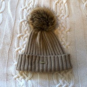 Calvin Klein Pom Pom Toque